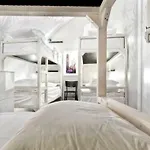 Ramilton Old Town Hostel